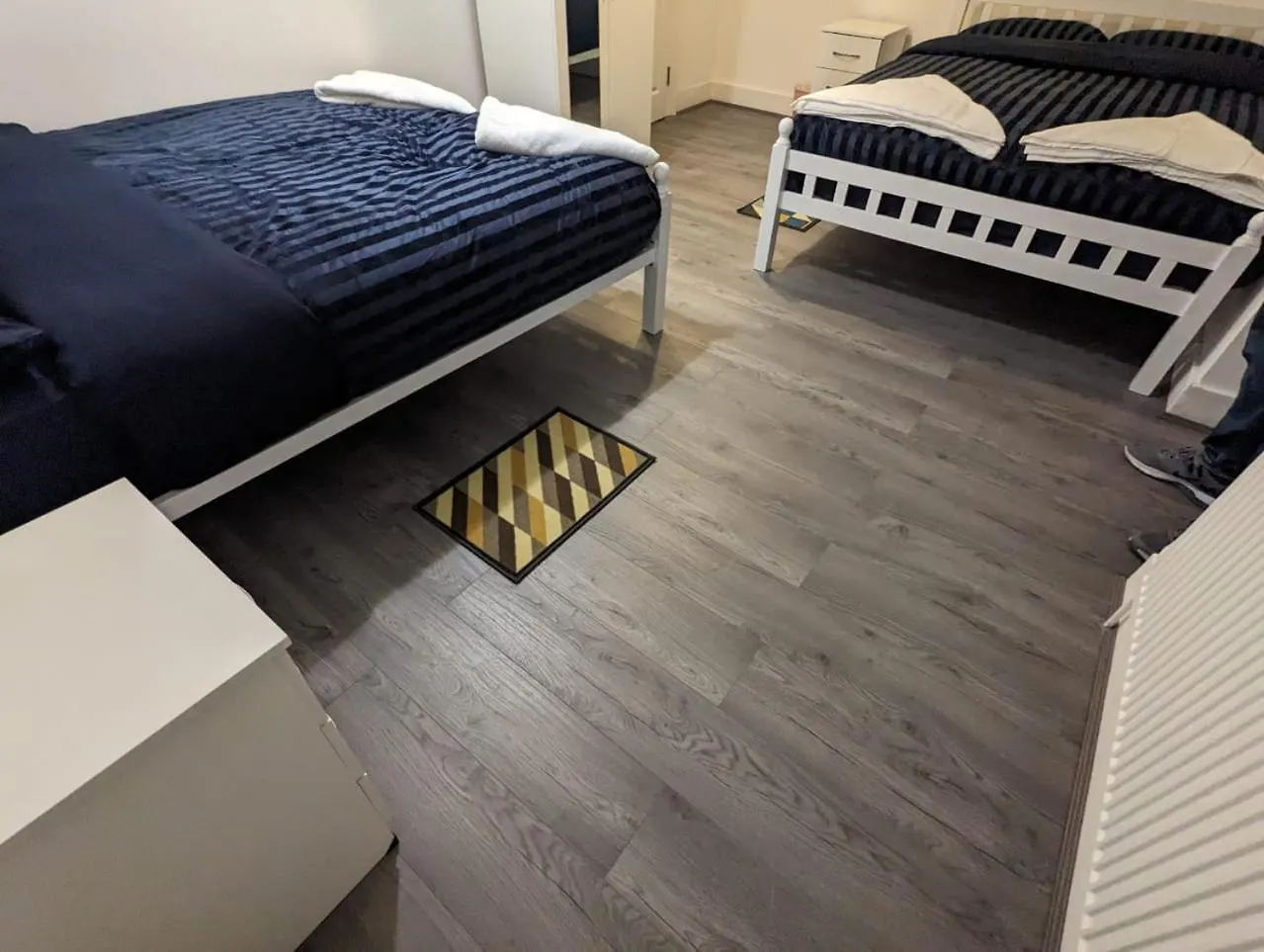 Rayan'S Lodge Stratford London Homestay